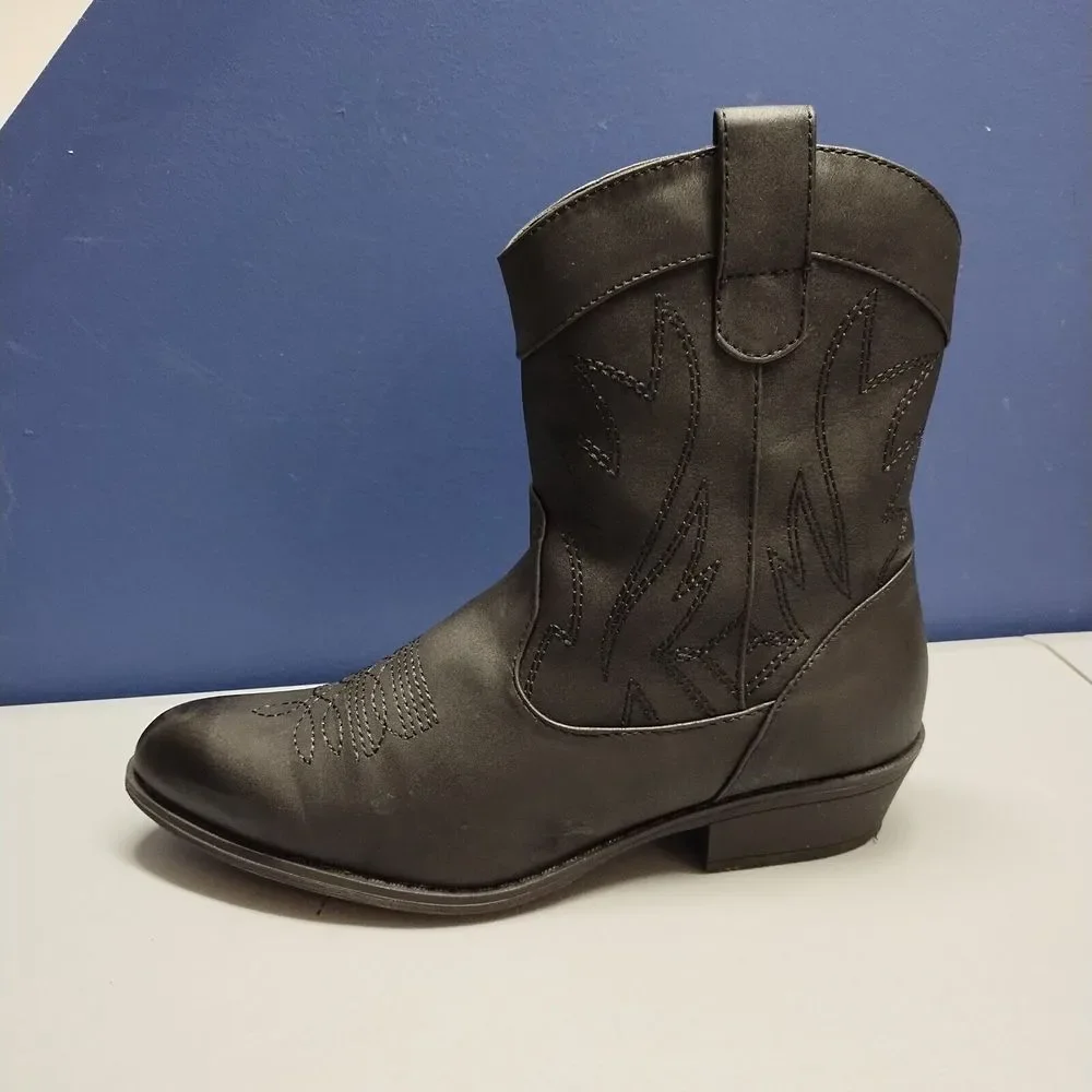 PEPPEP Western Ankle Boots‎ Womens Size 8 Black Leather Side Zipper Block Heel